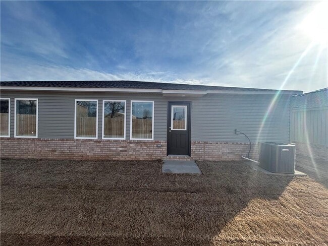 Photo - 114 NW 67th Ave