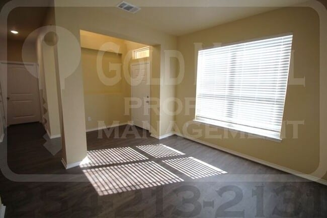 Photo - 6501 Cassidy Ln