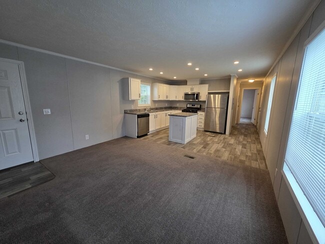 Photo - 3730 Birch St