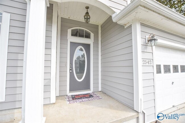 Photo - 2542 Bonnie Oaks Dr SW