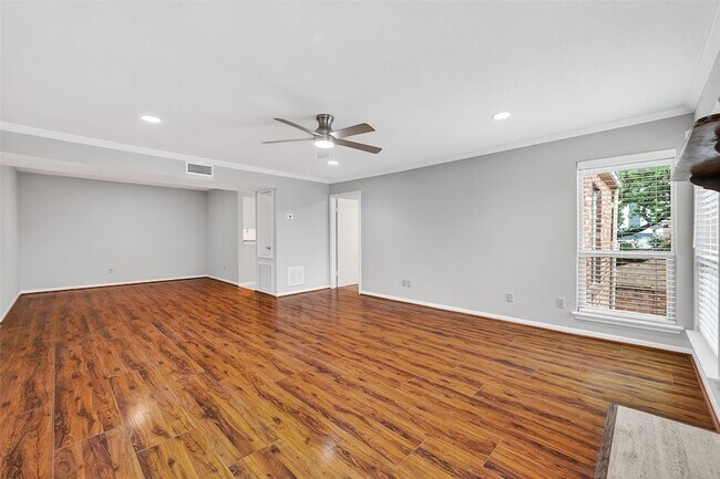 3700 W Clay St Unit 244