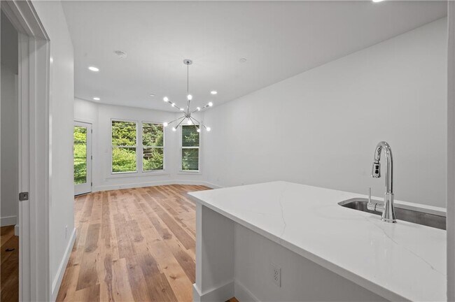 Photo - 855 Piedmont Ave NE Unit 3C