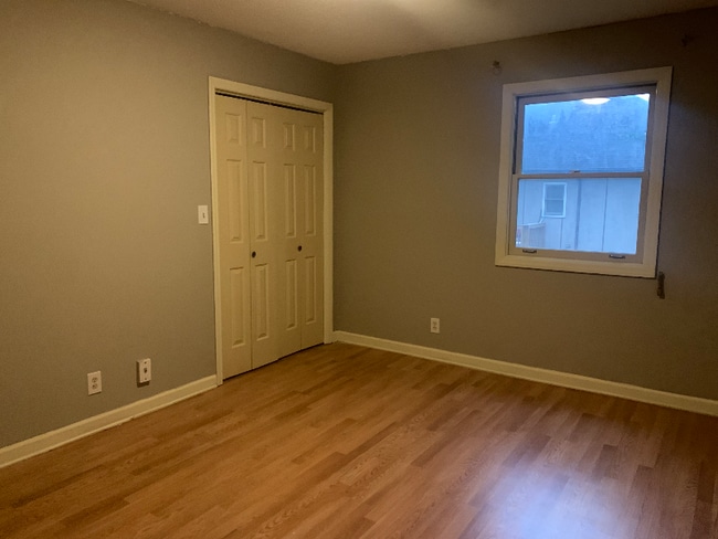 Photo - 121 Arcadia Ln