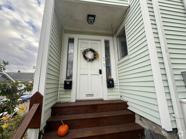 Building Photo - Nice 3 bed in Brighton Rental