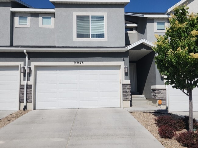 Building Photo - 14928 Messi St Rental