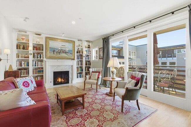 Photo - 400 Winslow Way E Unit 280
