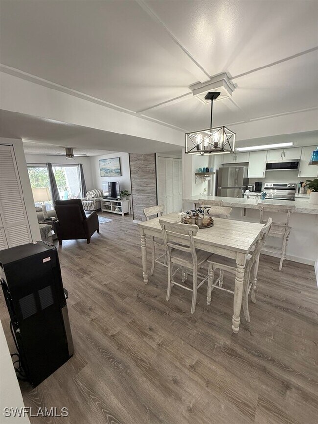 Photo - 2875 Palm Beach Blvd Unidad 206