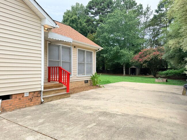 Photo - 1408 Imperial Dr