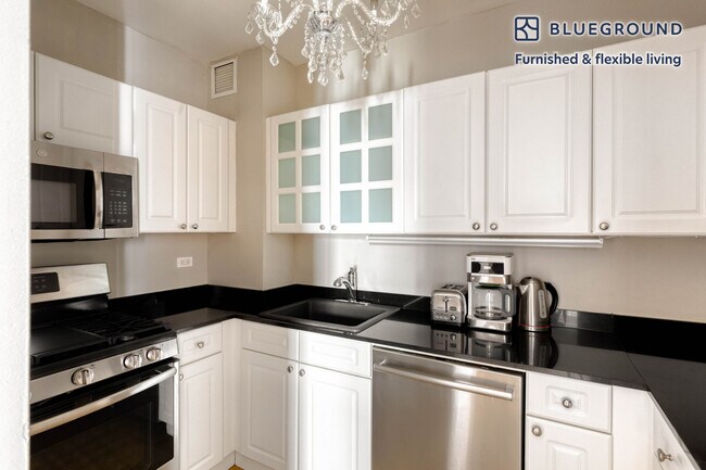 1 West St Unit SI FL19-ID443