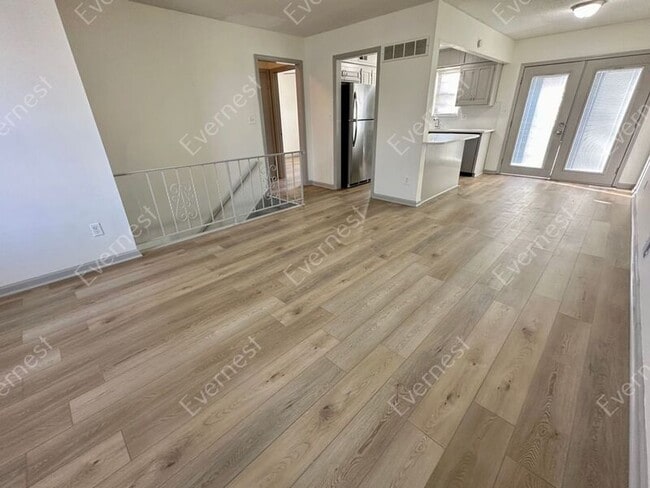 Photo - 602 NE Magellan Ave Unit 2