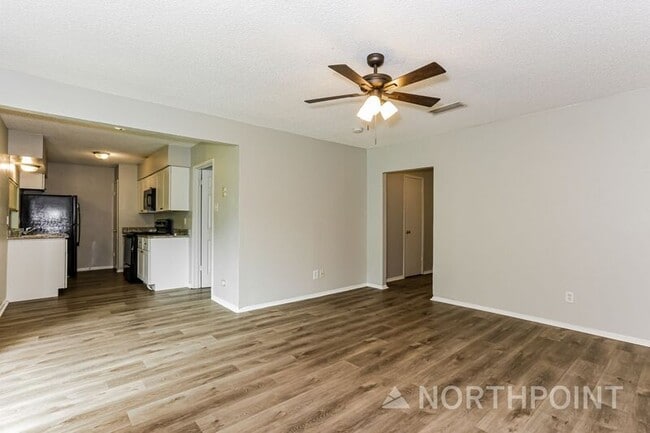 Photo - 1238 Saturn Dr