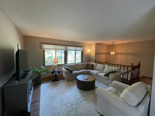 Photo - 939 Sherwood Rd
