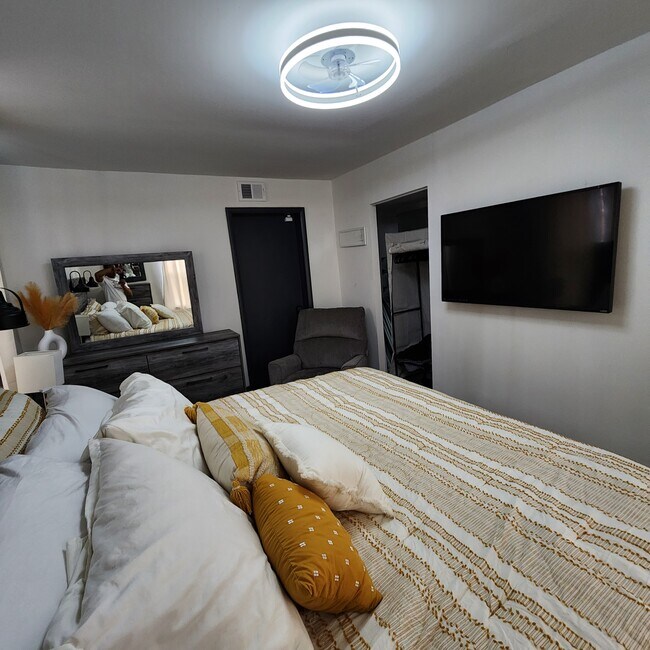 bedroom - 530 Hazel St Unit Mon Valley Diamond