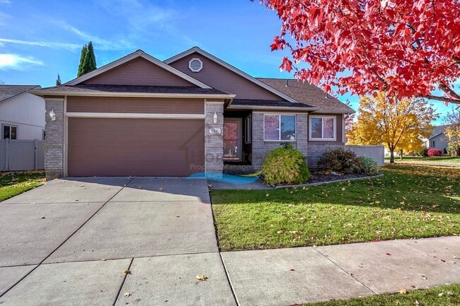 2656-Square Foot Home with 4 Beds and 3 Ba... - 2656-Square Foot Home with 4 Beds and 3 Ba...