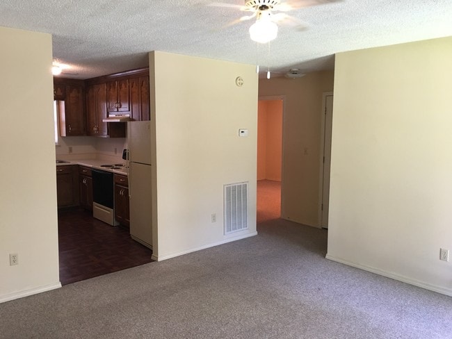 Photo - Lynn Haven Apartments