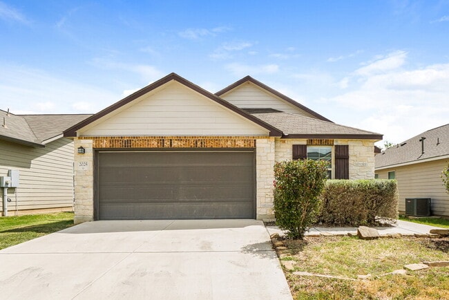 Building Photo - 2028 Atticus Dr