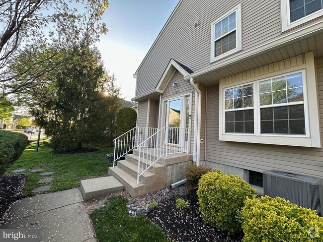 Building Photo - 6104 Coventry Way Rental