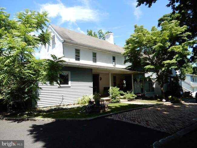 Photo - 691 Stoneyford Rd