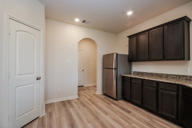 Photo - 8414 Bermuda Blue Rd