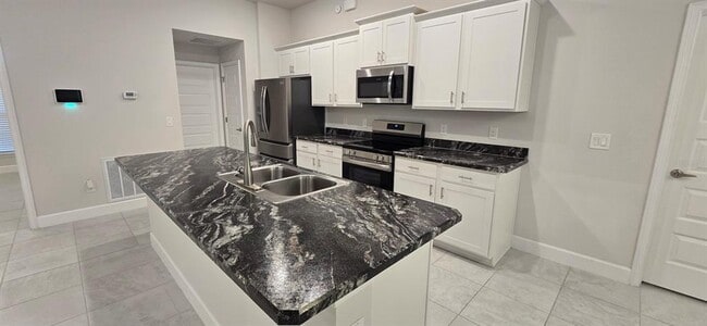 Photo - 10715 SW 41st Ave