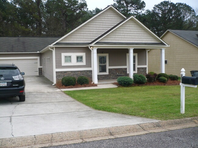 Building Photo - 201 Stoney Creek Dr