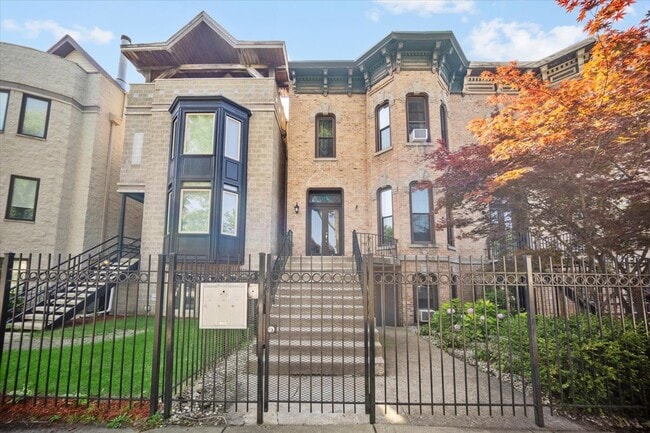 Photo - 750 S Oakley Blvd Unidad 1