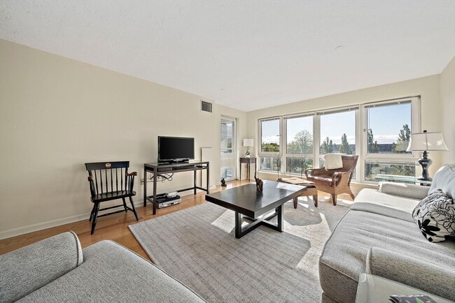 Photo - 2001 Marina Dr Unit 214W