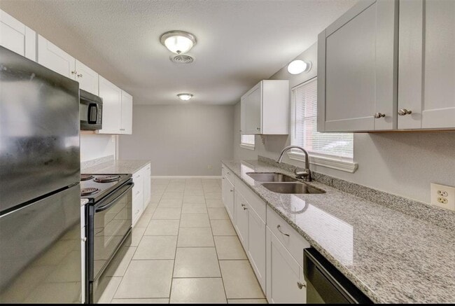 Photo - 5813 Mentor Dr