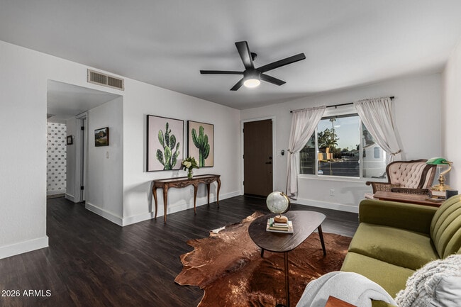 Photo - 2200 N Los Altos Dr