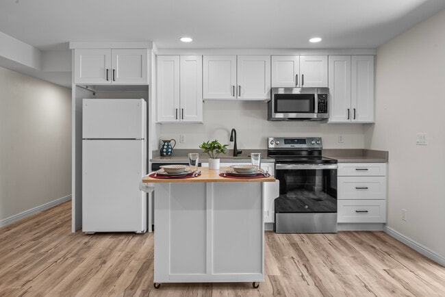 890 S 725 W St Unit 1