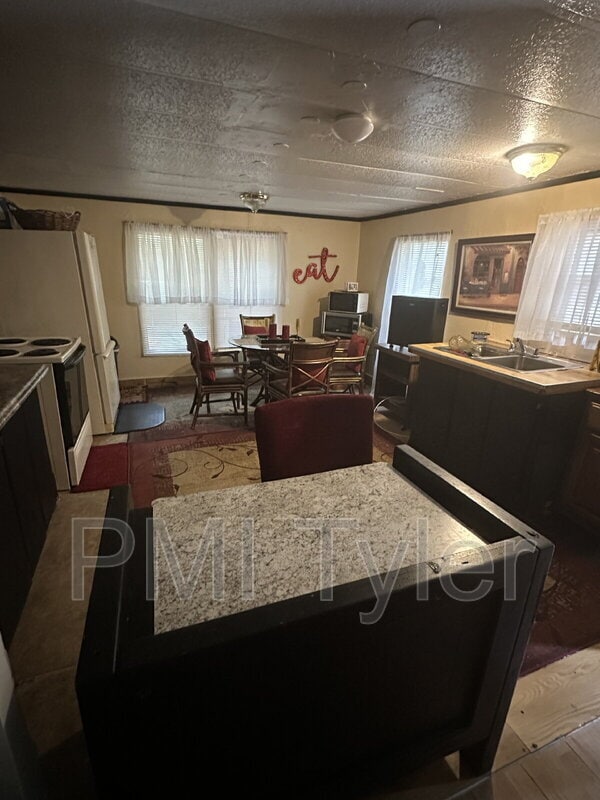 Building Photo - 117 Little Acorn Cove Rental