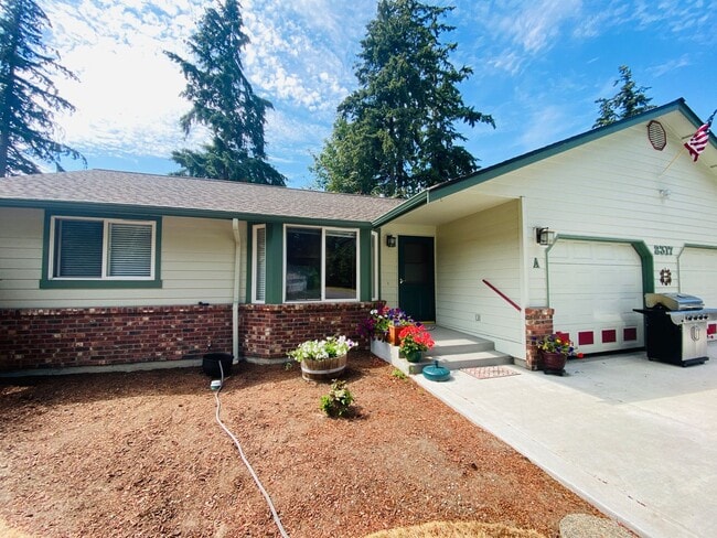 Photo - Quiet Duplex in Mount Vernon Neighborhood
