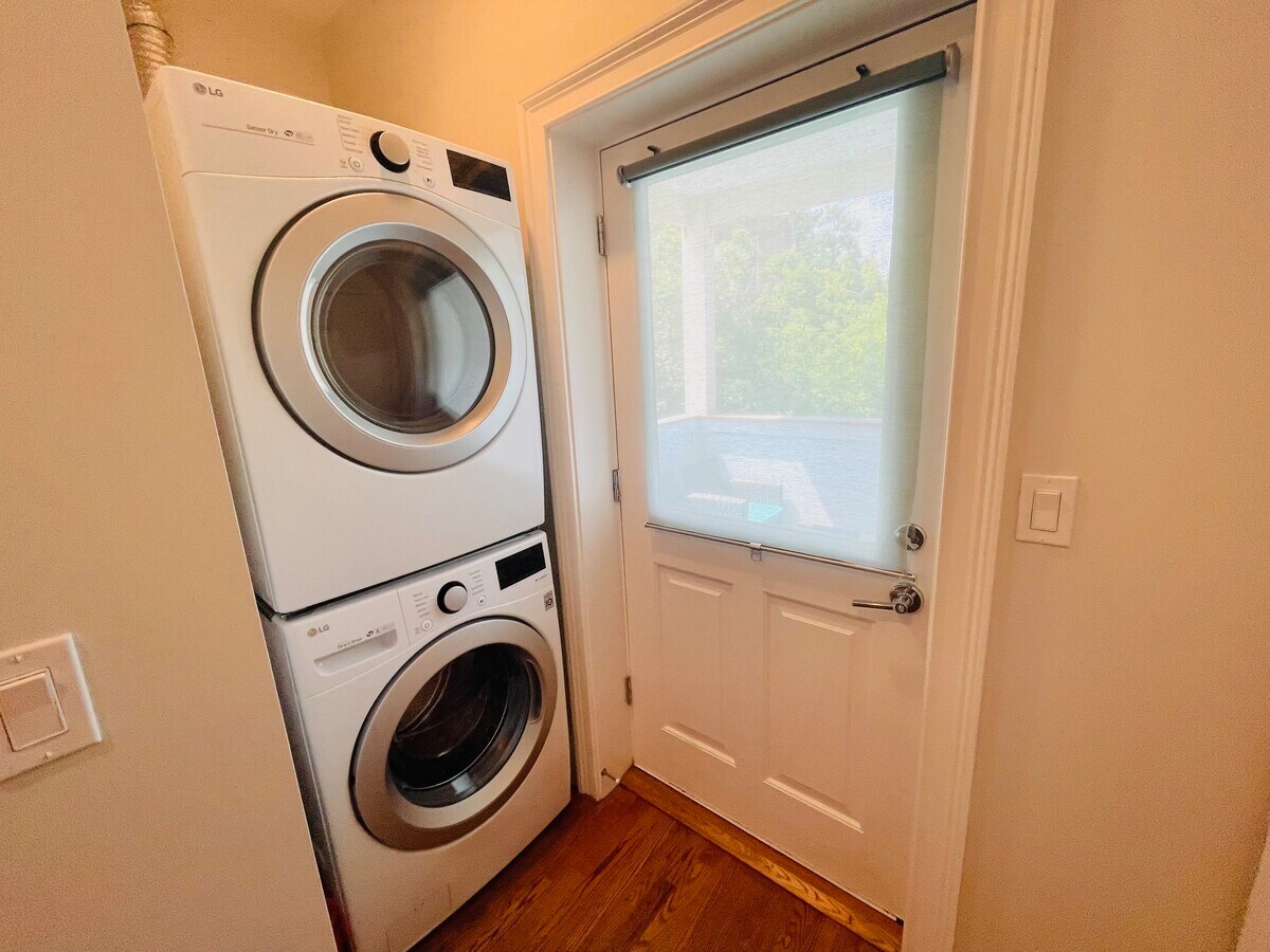 Photo - 1248 Beacon St