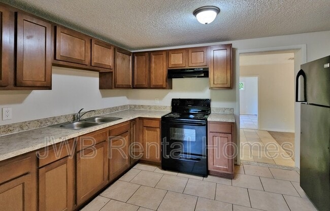 Photo - 5758 Newberg Ln