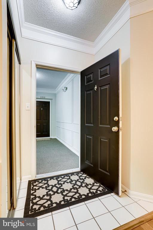 Building Photo - 12190 Abington Hall Pl Unit 203