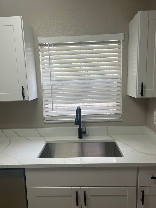 Photo - 1777 Wentwood Ave