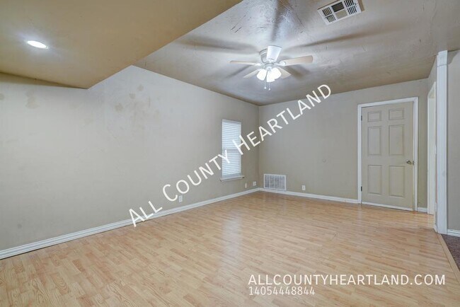 Photo - 3326 Willow Creek Dr