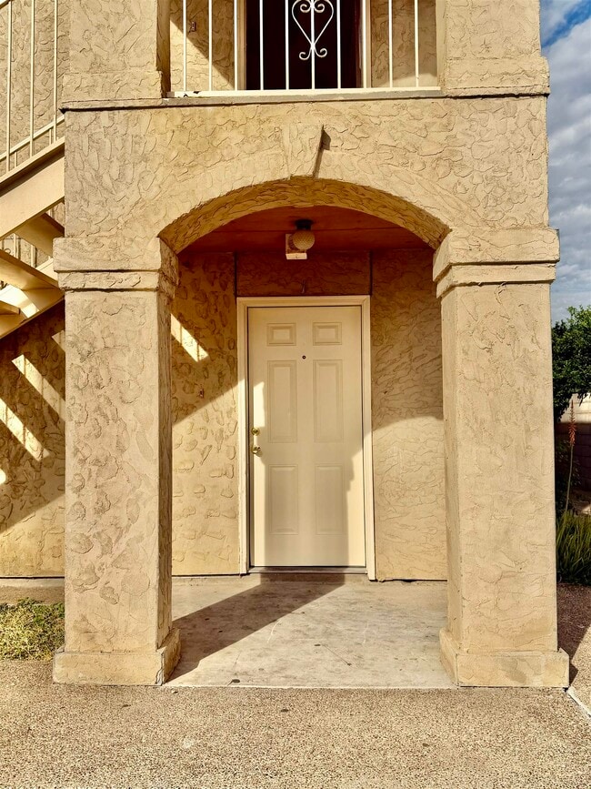 Photo - 206 E Canal St Unit 1