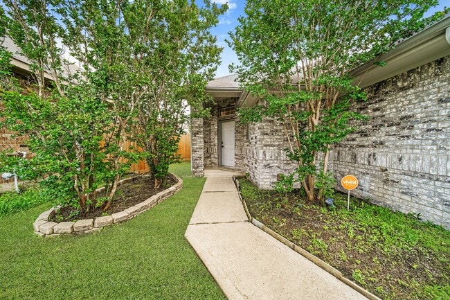 Photo - 18436 Sunrise Pines Dr