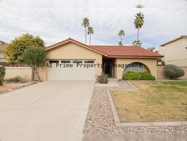 Photo - 1610 E Windjammer Way