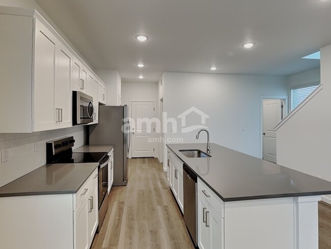 Photo - 350 N Addison Way