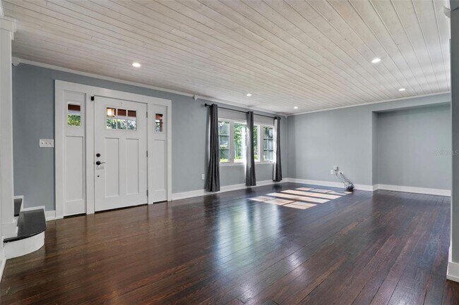 Photo - 920 S Mills Ave