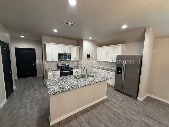 Photo - 2903 134th St