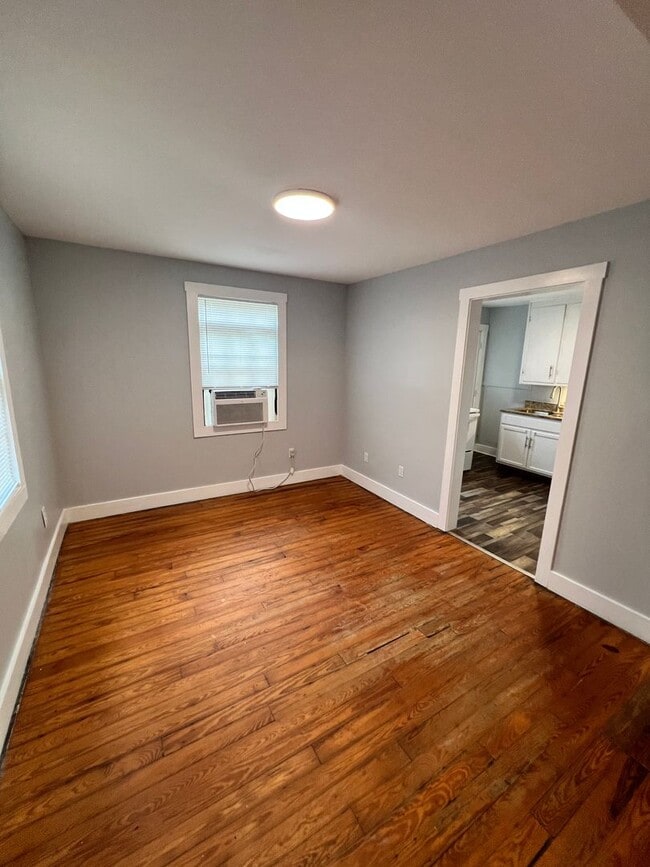 Photo - 1103 Berry St