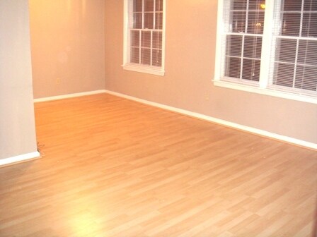 Dining/Living Rm - 13200 Fairhill Rd Unit #3