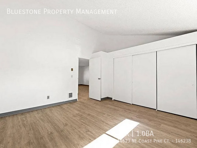 Building Photo - 14623 NE Coast Pine Ct Unit 14623B