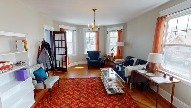 117 Grove St Unit 3