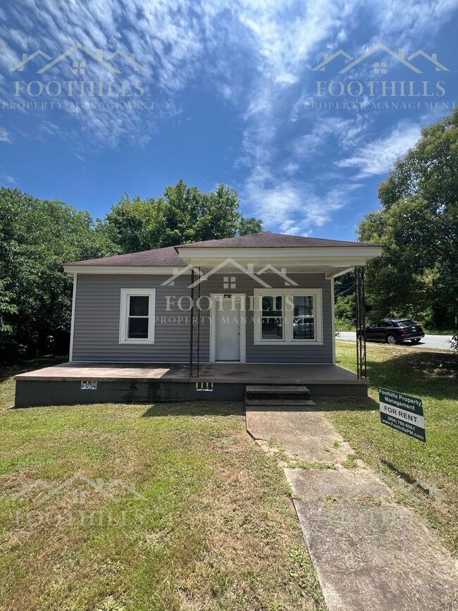 Spacious 3 Bedroom Home Near Anderson Univ... - Spacious 3 Bedroom Home Near Anderson Univ...