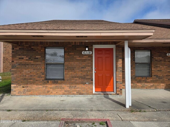 Building Photo - 631 S Hwy 22 A