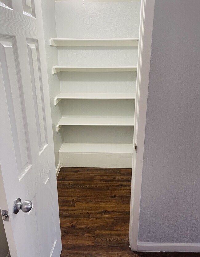 Photo - Tudor Lane Townhomes In Irving - 3054